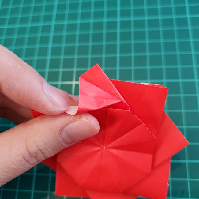折り紙のバラ 平面で難しい花の折り方作り方③完成(15)