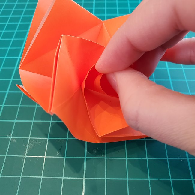折り紙 ローズの折り方（簡単・立体的）②バラの形(20)