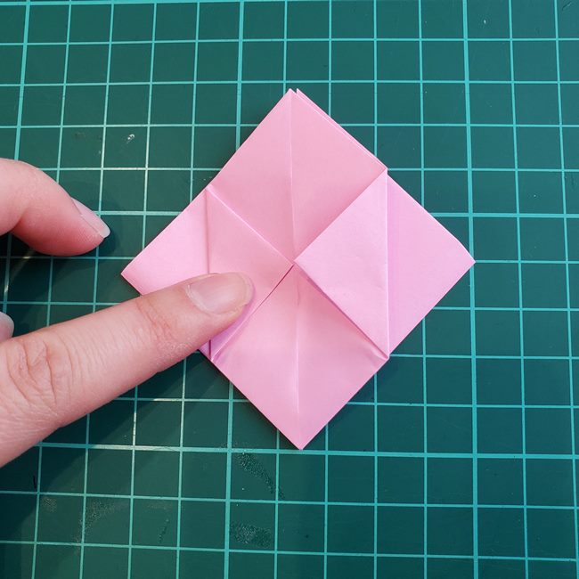 バラを折り紙3枚で立体的に作る折り方作り方①花びら1(12)