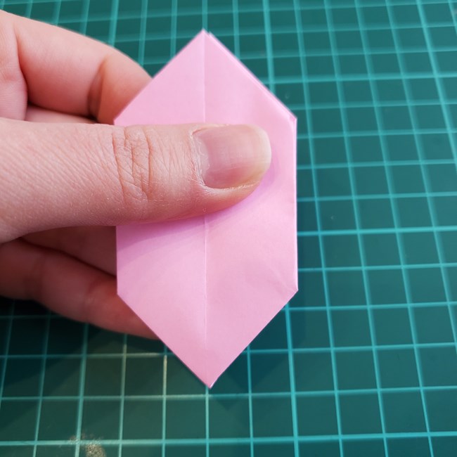 バラを折り紙3枚で立体的に作る折り方作り方①花びら1(19)