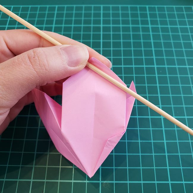 バラを折り紙3枚で立体的に作る折り方作り方①花びら1(23)