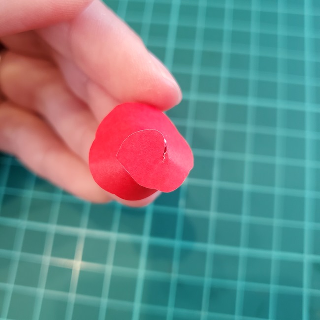 バラの折り紙 巻くすごい簡単に一枚で作る方法(11)