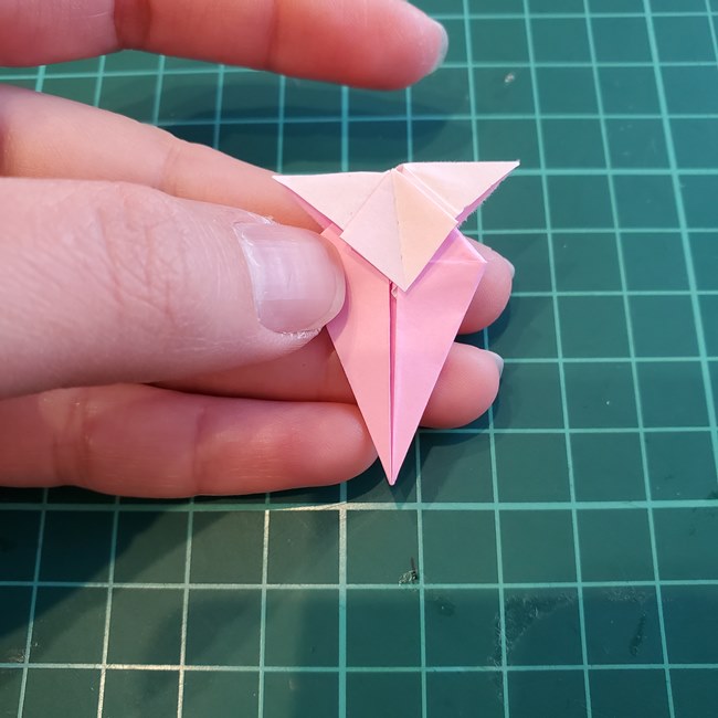 折り紙 バラのつぼみの折り方作り方②膨らませ方(14)