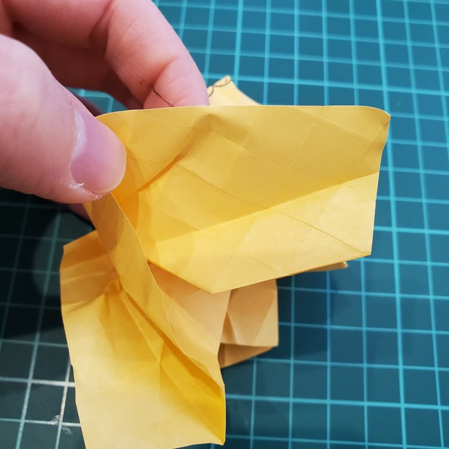 薔薇の折り紙 立体で難しい折り方作り方④調整(3)