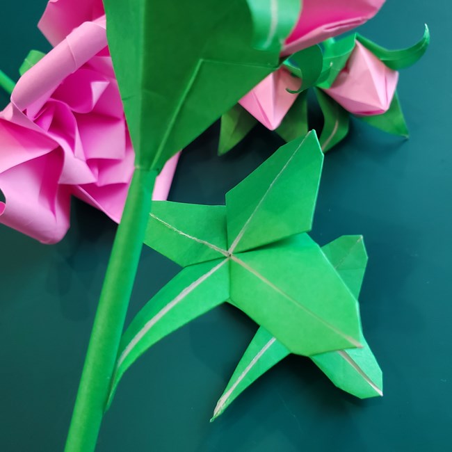 折り紙で薔薇の花束の作り方折り方④葉っぱ