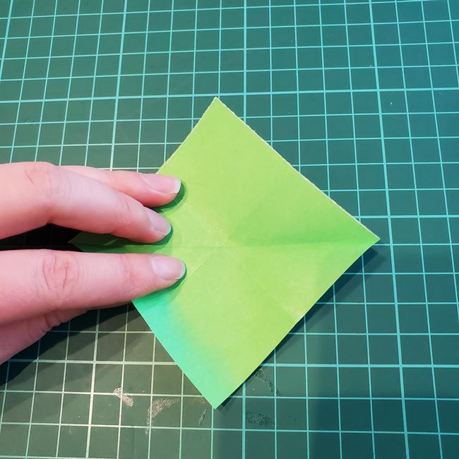 折り紙でバラの葉を平面でつくる折り方作り方(7)