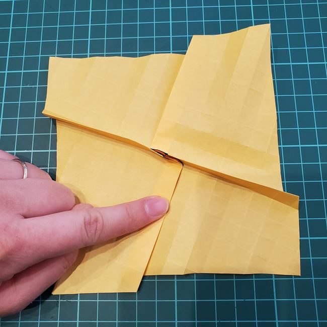 薔薇の折り紙 立体で難しい折り方作り方②基本の形(8)