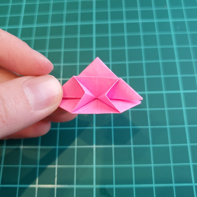 折り紙の指輪 バラの折り方作り方①薔薇(28)