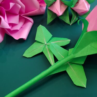 折り紙バラの葉っぱを平面で作る折り方作り方★組み合わせてステキな葉に