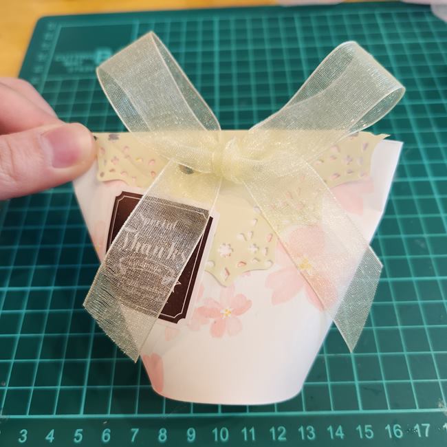 紙コップ工作 小物入れ（プレゼントボックス）の製作方法①パターン1(9)