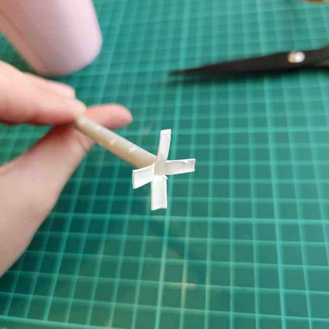 紙コップでチューリップの工作する作り方(12)