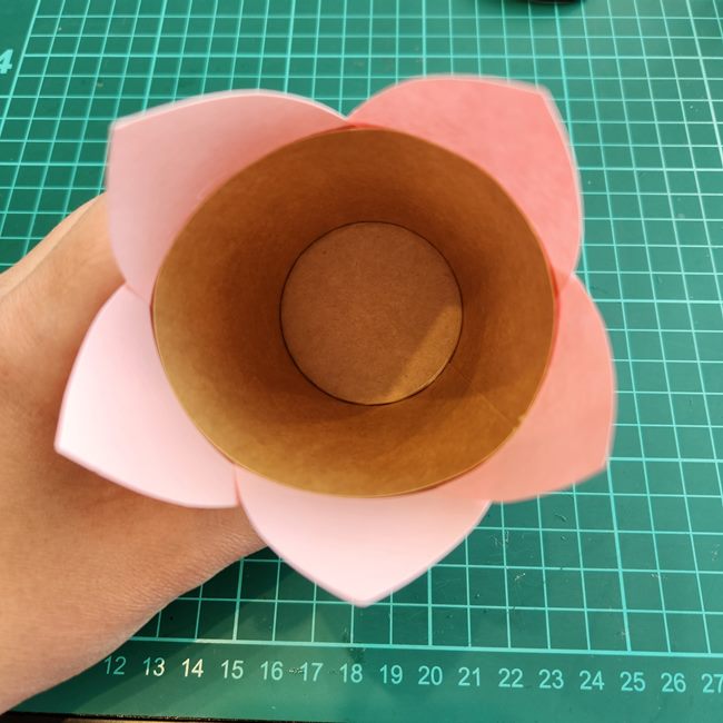 紙コップでチューリップの工作する作り方(8)