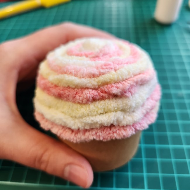 紙コップ工作 ケーキの作り方(10)