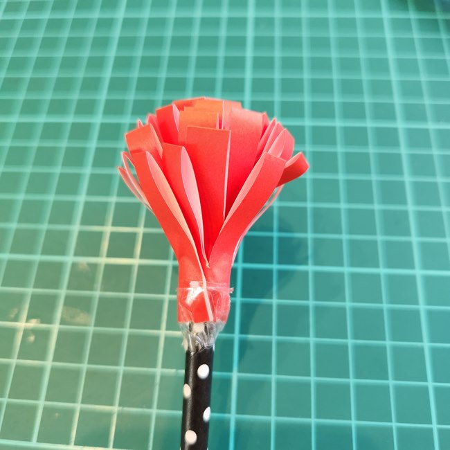 カーネーションの折り紙 簡単で立体的な花束の折り方(15)