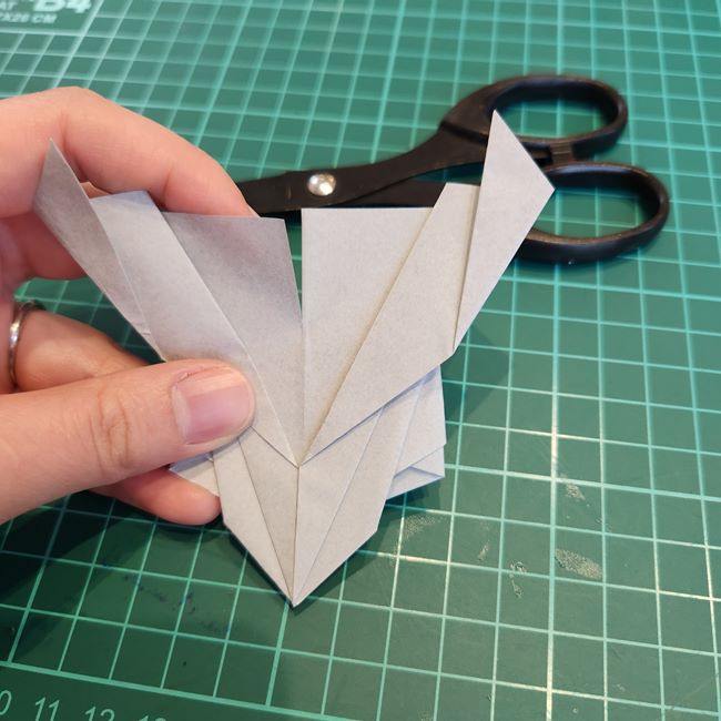 ポケモンの折り紙 レシラムの折り方作り方(21)