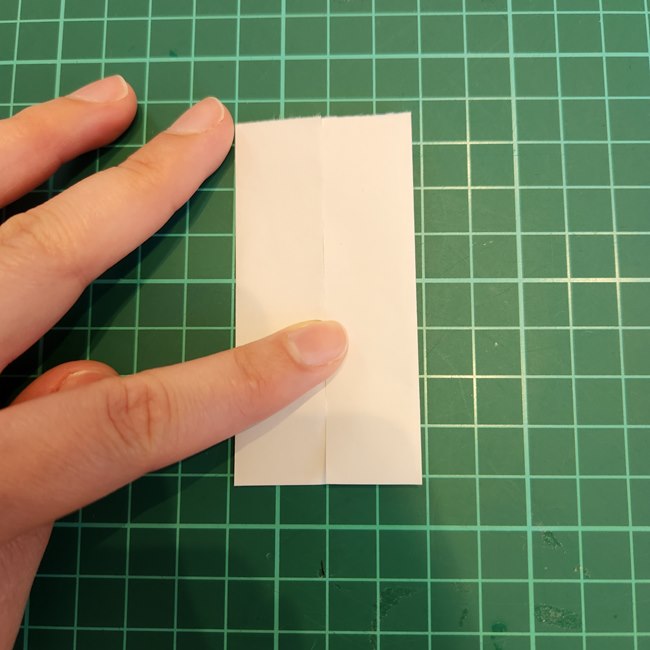 折り紙でミッフィーのしおりの簡単な作り方折り方②からだ(4)