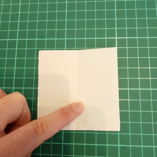 折り紙でミッフィーのしおりの簡単な作り方折り方②からだ(3)