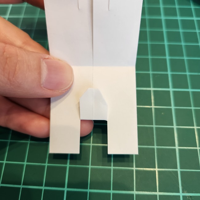 折り紙でミッフィーのしおりの簡単な作り方折り方②からだ(10)