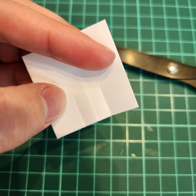 折り紙でミッフィーのしおりの簡単な作り方折り方②からだ(7)