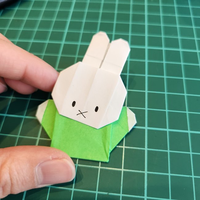 折り紙でミッフィーの指人形｜作り方折り方②体(27)
