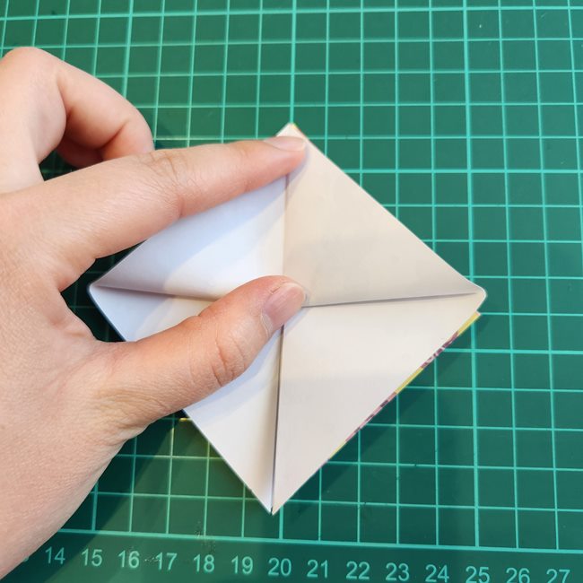 折り紙 ミッフィーの全身／体と顔の折り方②体(8)