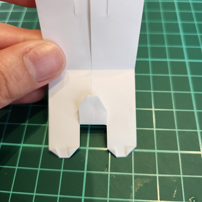 折り紙でミッフィーのしおりの簡単な作り方折り方②からだ(11)