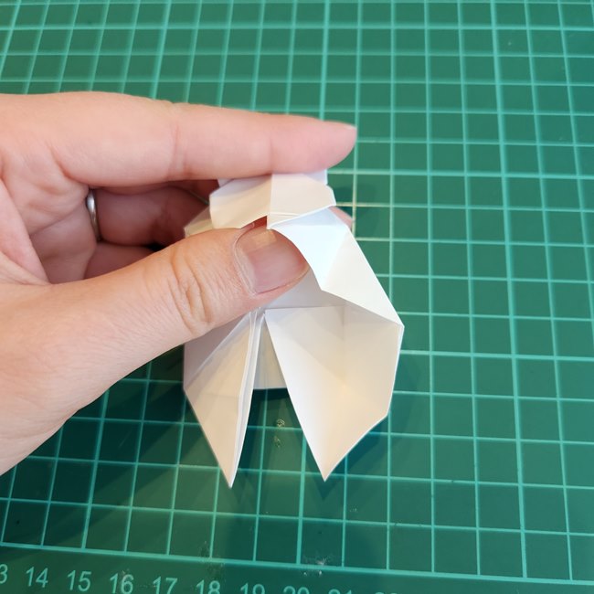 ミッフィーの折り紙 ぴょんぴょん飛ぶ折り方作り方②体(14)