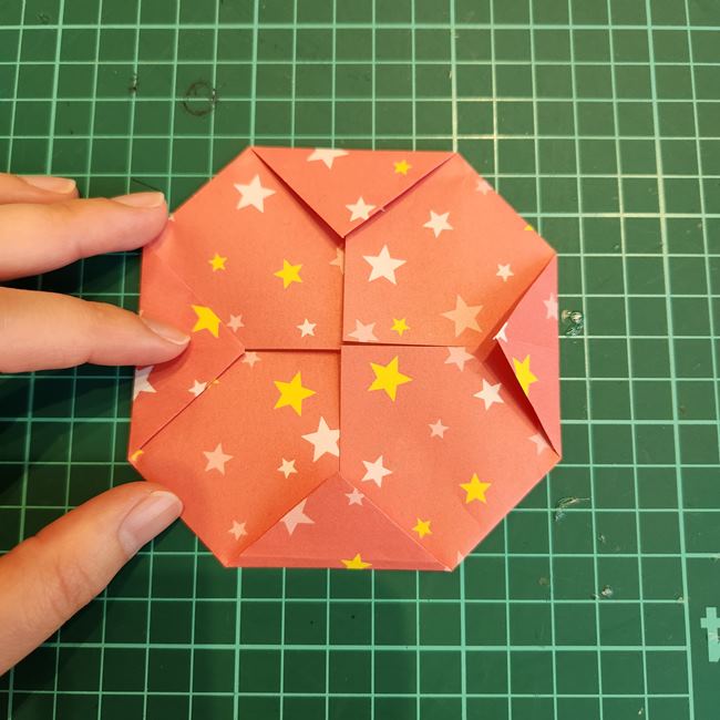 折り紙でちいかわのキャラクターのメダルの作り方折り方②完成(5)