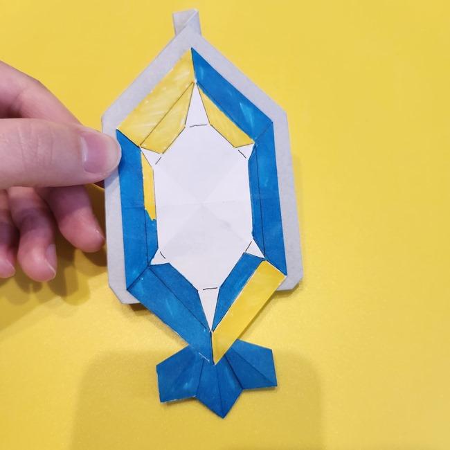 リコのペンダントの折り紙 簡単な折り方作り方④貼り合わせ(10)