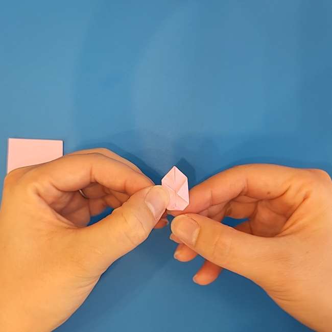 ポケモン ラッキーの折り紙の簡単な折り方作り方③卵と足(19)